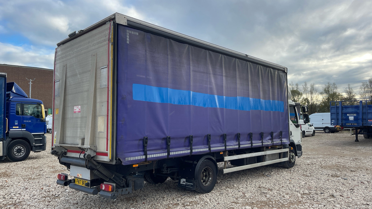 Daf LF 180 - Curtainsider truck: picture 4 Daf LF 180 - Curtainsider truck: picture 4