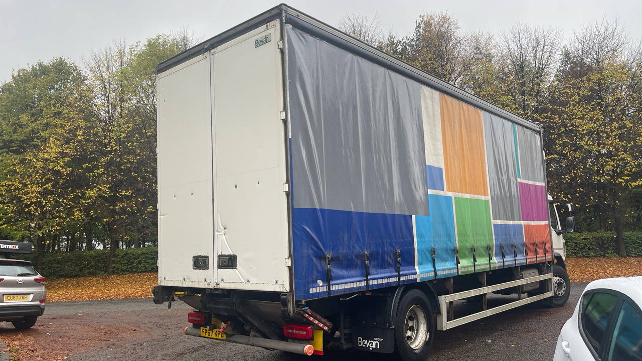 Daf LF 230 - Curtainsider truck: picture 4 Daf LF 230 - Curtainsider truck: picture 4