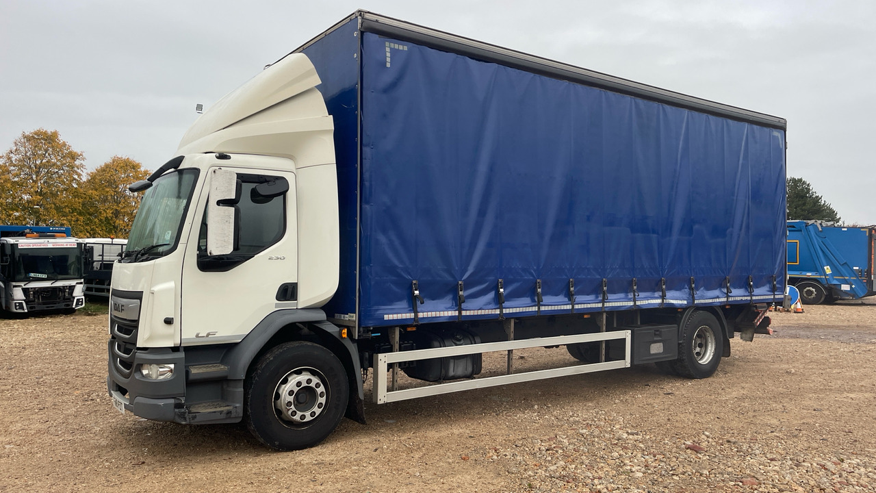Daf LF 230 - Curtainsider truck: picture 2 Daf LF 230 - Curtainsider truck: picture 2