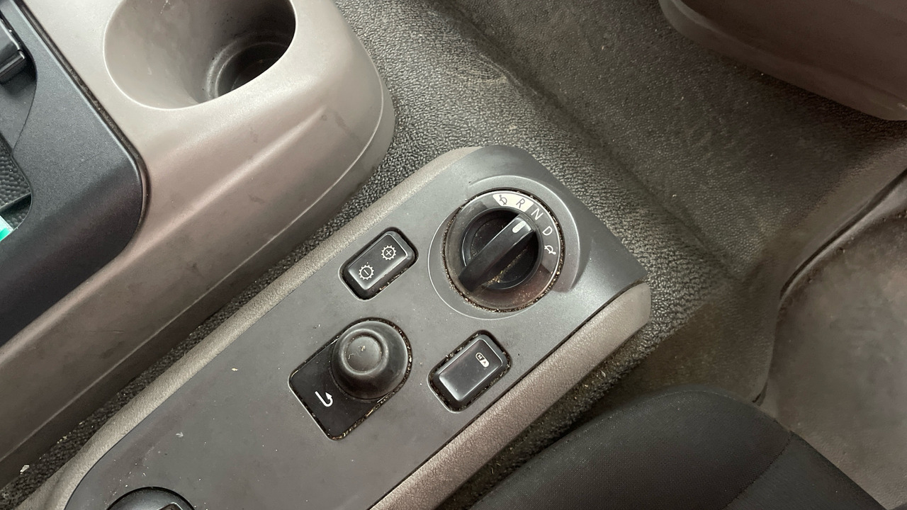 Curtainsider truck Daf LF 230: picture 16 Curtainsider truck Daf LF 230: picture 16