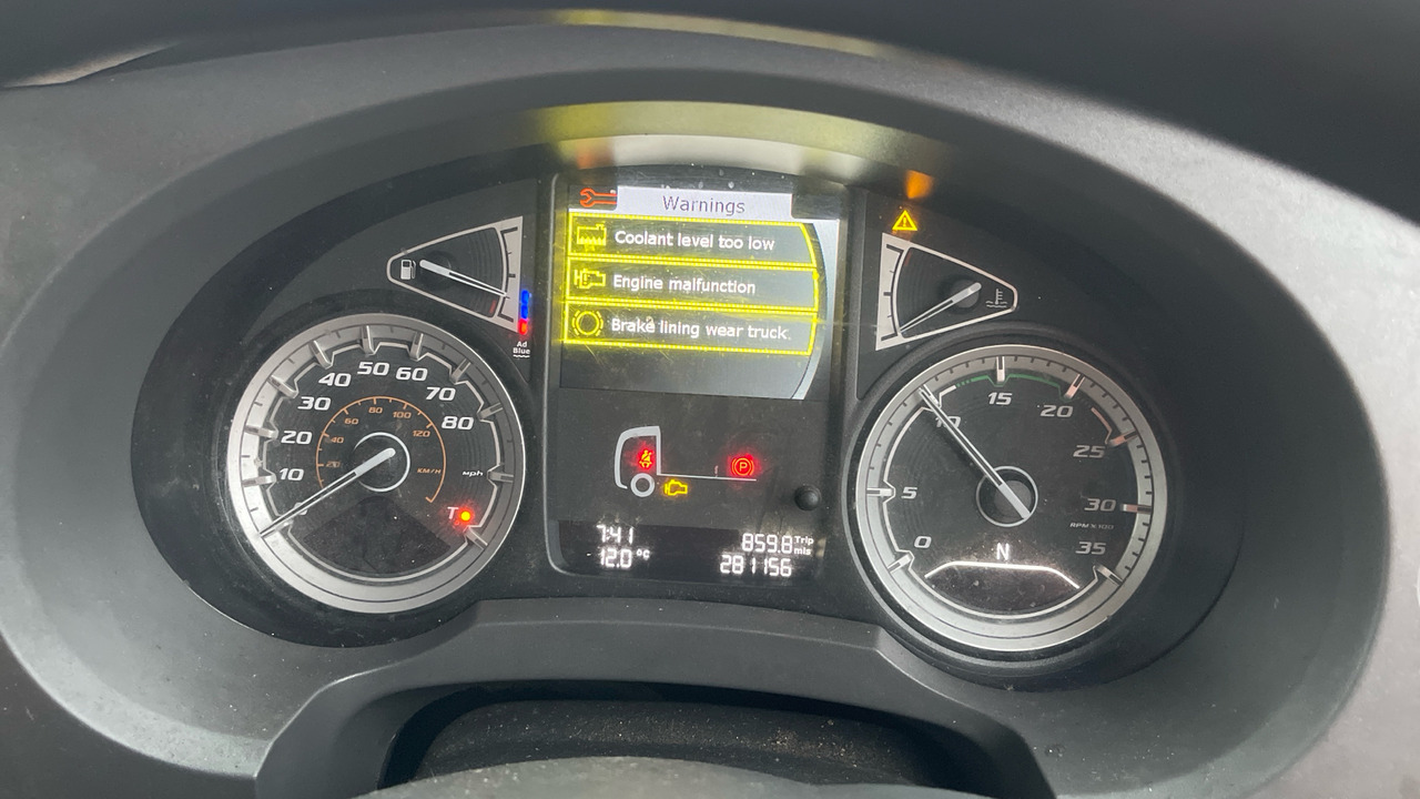 Curtainsider truck Daf LF 230: picture 6 Curtainsider truck Daf LF 230: picture 6