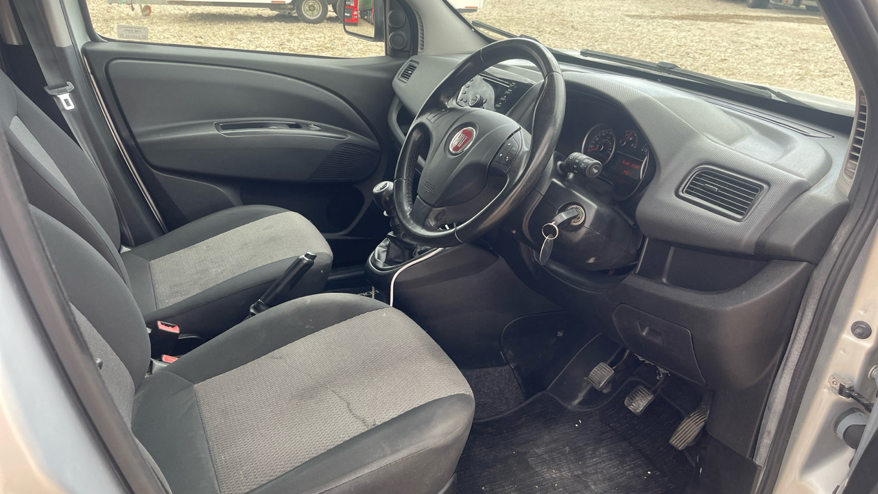 FIAT DOBLO 1.6 MULTIJET - Combi van: picture 5 FIAT DOBLO 1.6 MULTIJET - Combi van: picture 5
