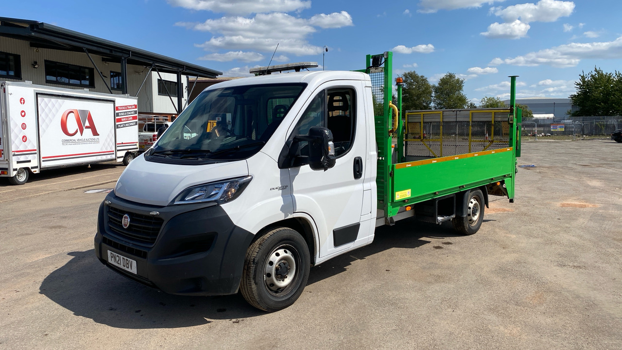 FIAT DUCATO 35 2.3 MULTIJET 140PS - Flatbed van: picture 2 FIAT DUCATO 35 2.3 MULTIJET 140PS - Flatbed van: picture 2