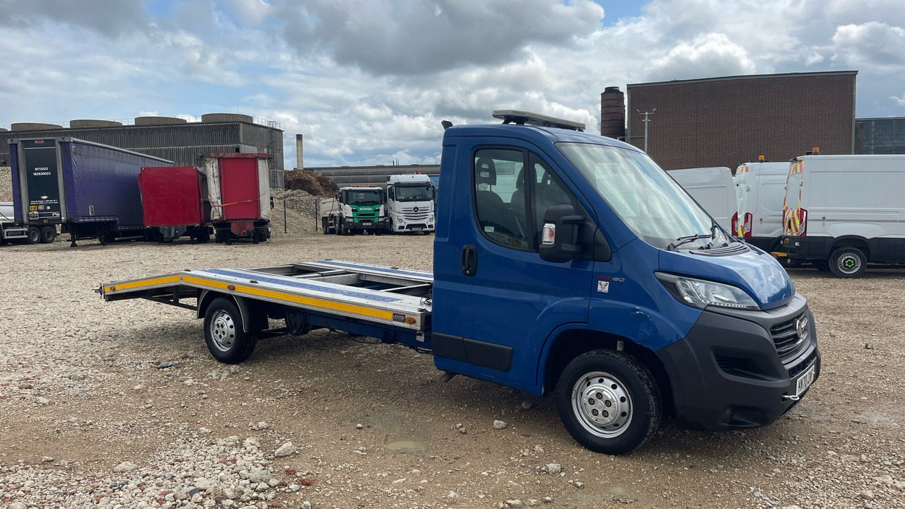 FIAT DUCATO 35 2.3 MULTIJET 160PS - Flatbed van: picture 1 FIAT DUCATO 35 2.3 MULTIJET 160PS - Flatbed van: picture 1