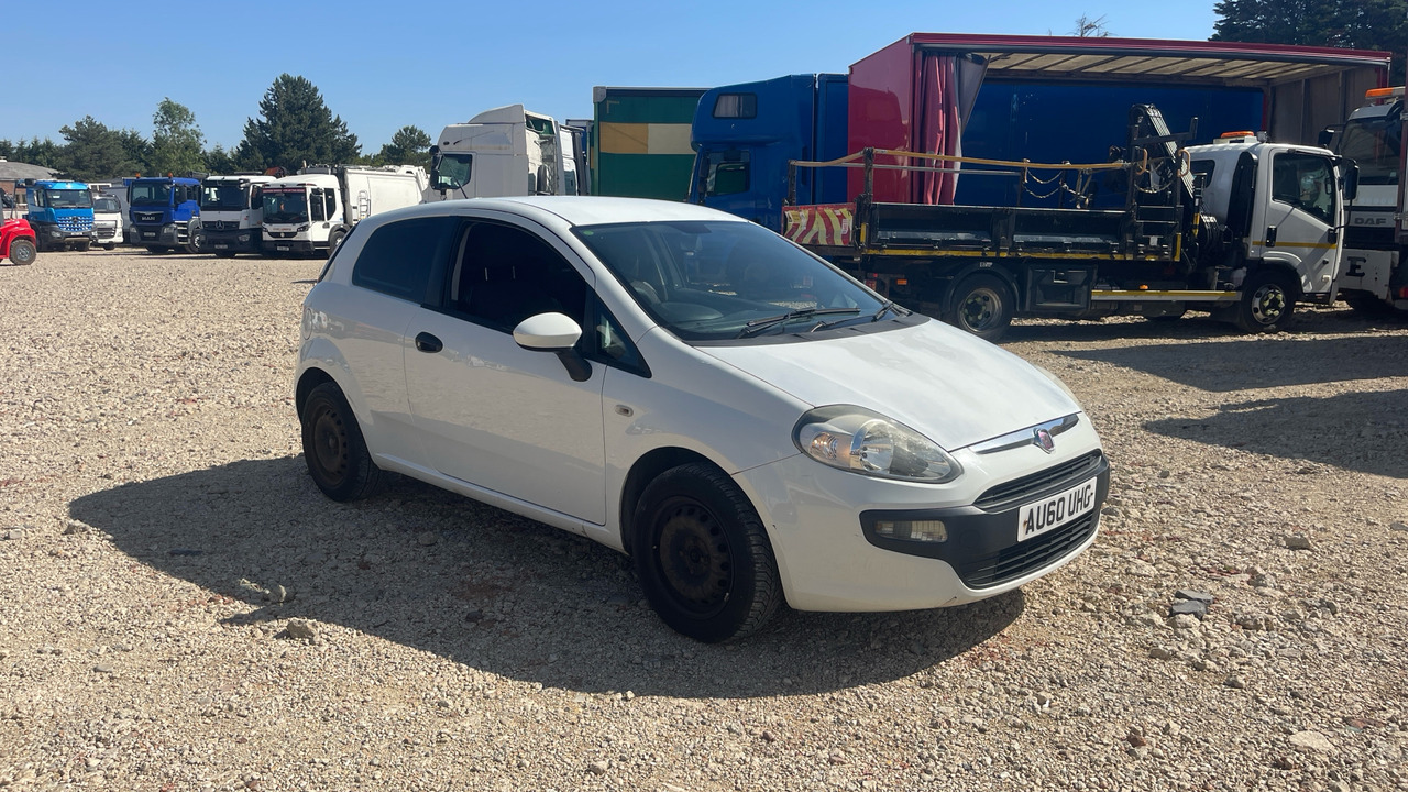 FIAT PUNTO EVO 1.4 ACTIVE - Hatchback: picture 1 FIAT PUNTO EVO 1.4 ACTIVE - Hatchback: picture 1