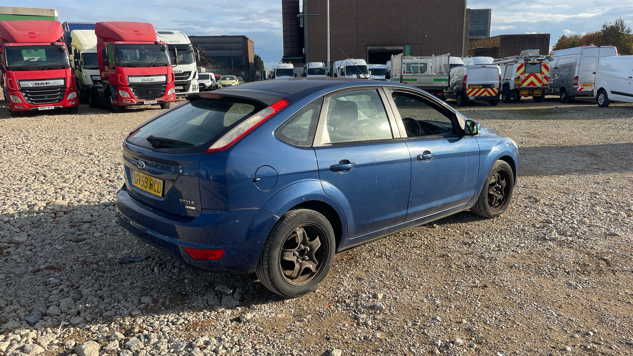 FORD FOCUS 1.6 TDCI - Hatchback: picture 4 FORD FOCUS 1.6 TDCI - Hatchback: picture 4