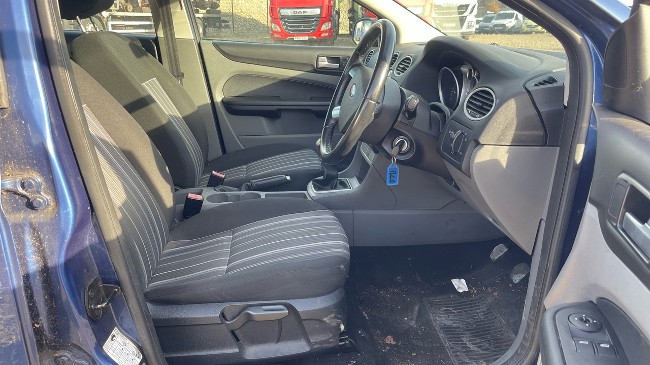 FORD FOCUS 1.6 TDCI - Hatchback: picture 5 FORD FOCUS 1.6 TDCI - Hatchback: picture 5