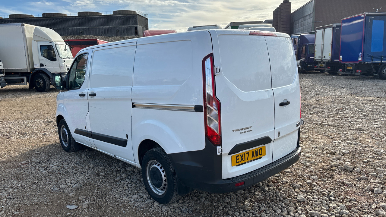 FORD TRANSIT CUSTOM 270 2.0 TDCi 105ps Low Roof Van - Small van: picture 3 FORD TRANSIT CUSTOM 270 2.0 TDCi 105ps Low Roof Van - Small van: picture 3