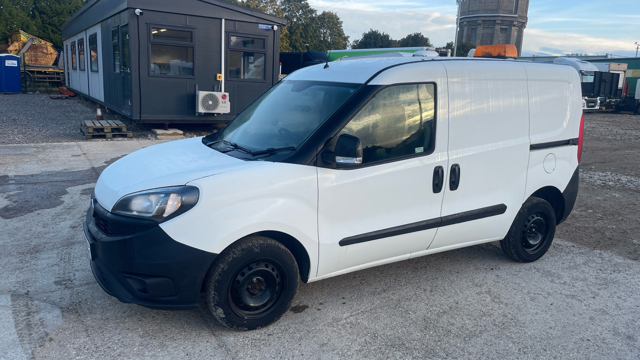 Fiat Doblo CARGO 1.3 MULTIJET 95PS - Small van: picture 2 Fiat Doblo CARGO 1.3 MULTIJET 95PS - Small van: picture 2