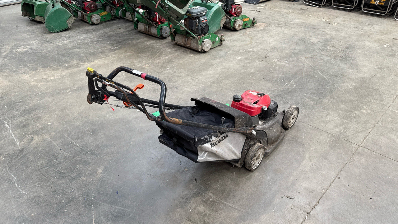 HONDA HRX537 C5HYEA - Garden mower: picture 4 HONDA HRX537 C5HYEA - Garden mower: picture 4