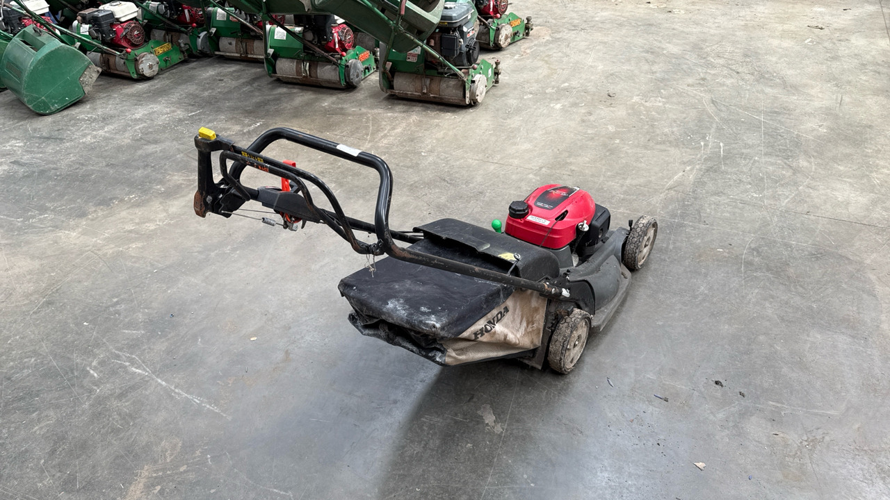 HONDA HRX537 C6HYEA - Garden mower: picture 3 HONDA HRX537 C6HYEA - Garden mower: picture 3