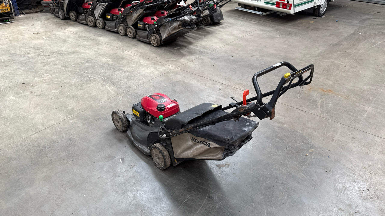 HONDA HRX537 C6HYEA - Garden mower: picture 4 HONDA HRX537 C6HYEA - Garden mower: picture 4