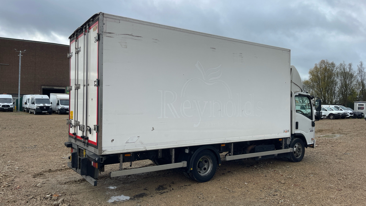 ISUZU N 75.190 - Refrigerator truck: picture 4 ISUZU N 75.190 - Refrigerator truck: picture 4