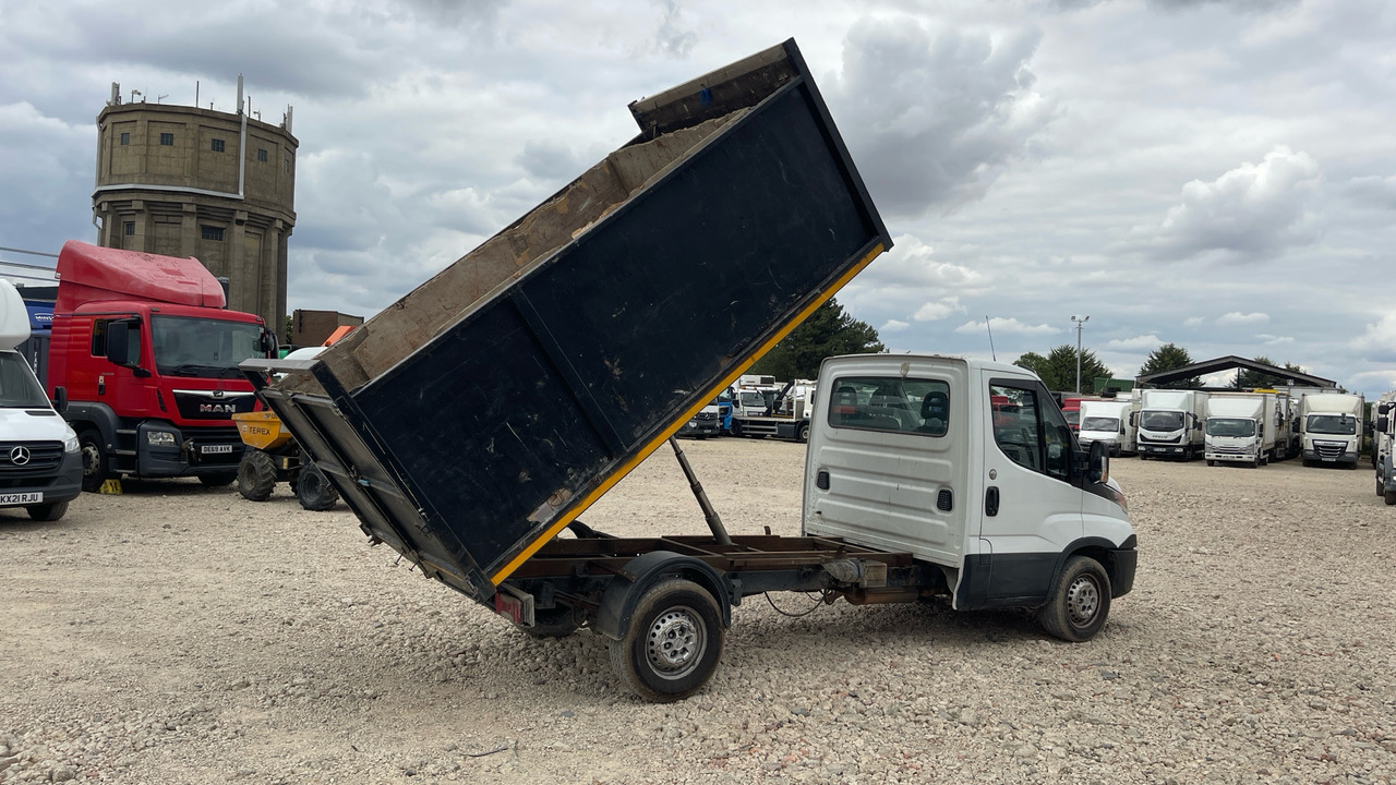 IVECO DAILY 35-140 - Tipper van: picture 4 IVECO DAILY 35-140 - Tipper van: picture 4