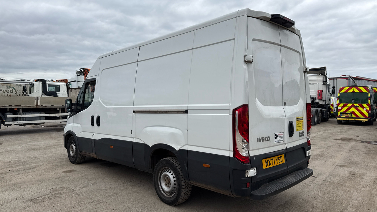 Iveco Daily 35-140 2.3 3520 WB - Panel van: picture 3 Iveco Daily 35-140 2.3 3520 WB - Panel van: picture 3