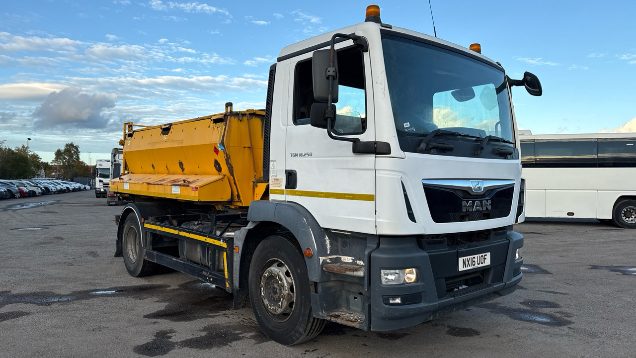 MAN TG-M 18.250 - Asphalt machine: picture 1 MAN TG-M 18.250 - Asphalt machine: picture 1