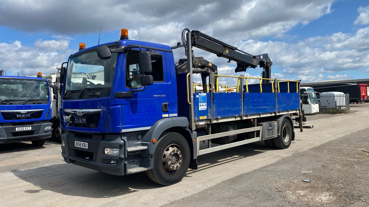 Man TGM 18.250 - Dropside/ Flatbed truck, Crane truck: picture 2 Man TGM 18.250 - Dropside/ Flatbed truck, Crane truck: picture 2
