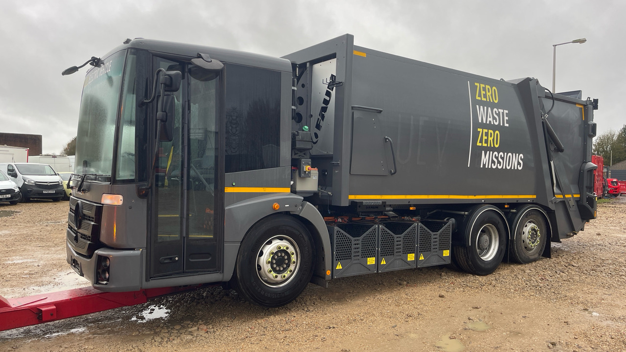 Mercedes-Benz Econic - Garbage truck: picture 3 Mercedes-Benz Econic - Garbage truck: picture 3