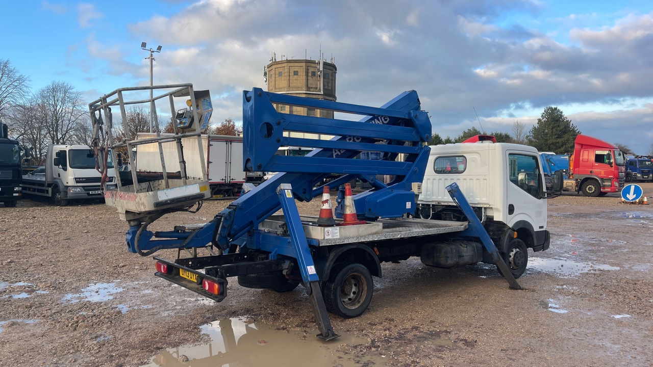 NISSAN CABSTAR 35.14 - Truck mounted aerial platform: picture 4 NISSAN CABSTAR 35.14 - Truck mounted aerial platform: picture 4