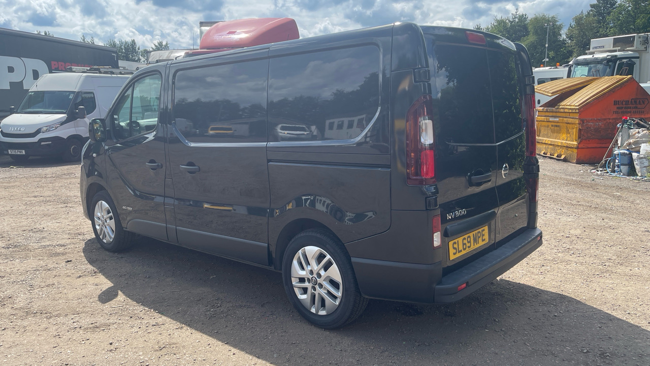 NISSAN NV 300 TEKNA 1.6 DCI 120PS - Small van: picture 3 NISSAN NV 300 TEKNA 1.6 DCI 120PS - Small van: picture 3