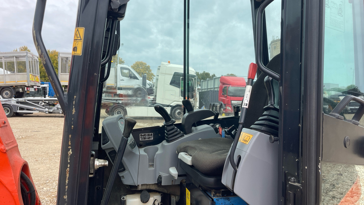 KUBOTA U27-4 - Other machinery: picture 5 KUBOTA U27-4 - Other machinery: picture 5