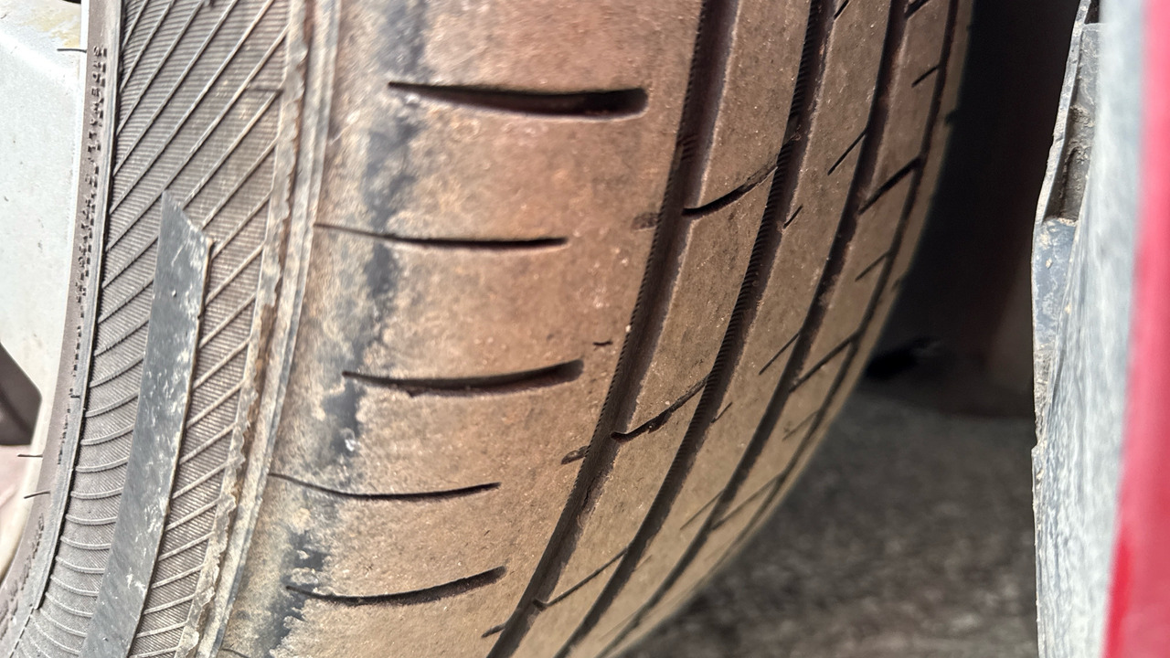 Car PEUGEOT 5008 2.0 HDI 150PS: picture 18 Car PEUGEOT 5008 2.0 HDI 150PS: picture 18