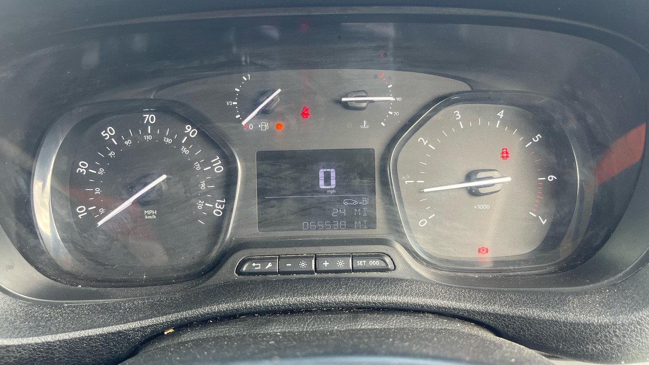 Panel van PEUGEOT EXPERT PROFESSIONAL 1.5 BLUE HDI: picture 6