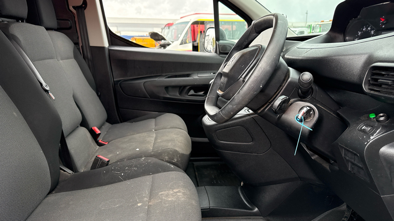 PEUGEOT PARTNER 1000 1.5 BlueHDi 100PS - Small van: picture 5 PEUGEOT PARTNER 1000 1.5 BlueHDi 100PS - Small van: picture 5