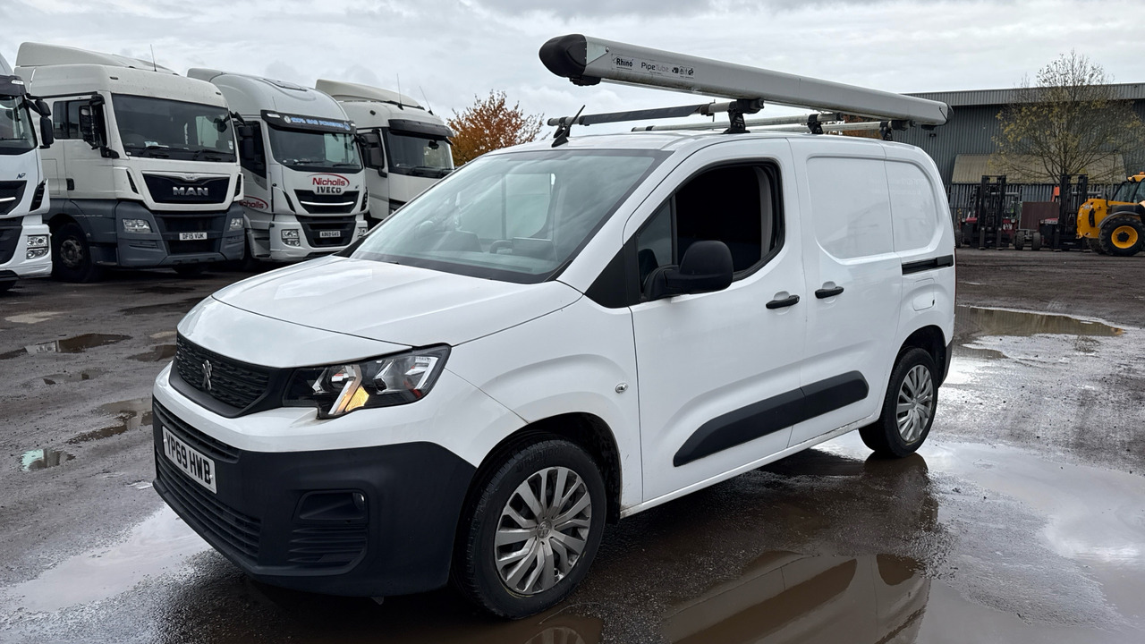 PEUGEOT PARTNER 1000 1.5 BlueHDi 100PS - Small van: picture 2 PEUGEOT PARTNER 1000 1.5 BlueHDi 100PS - Small van: picture 2
