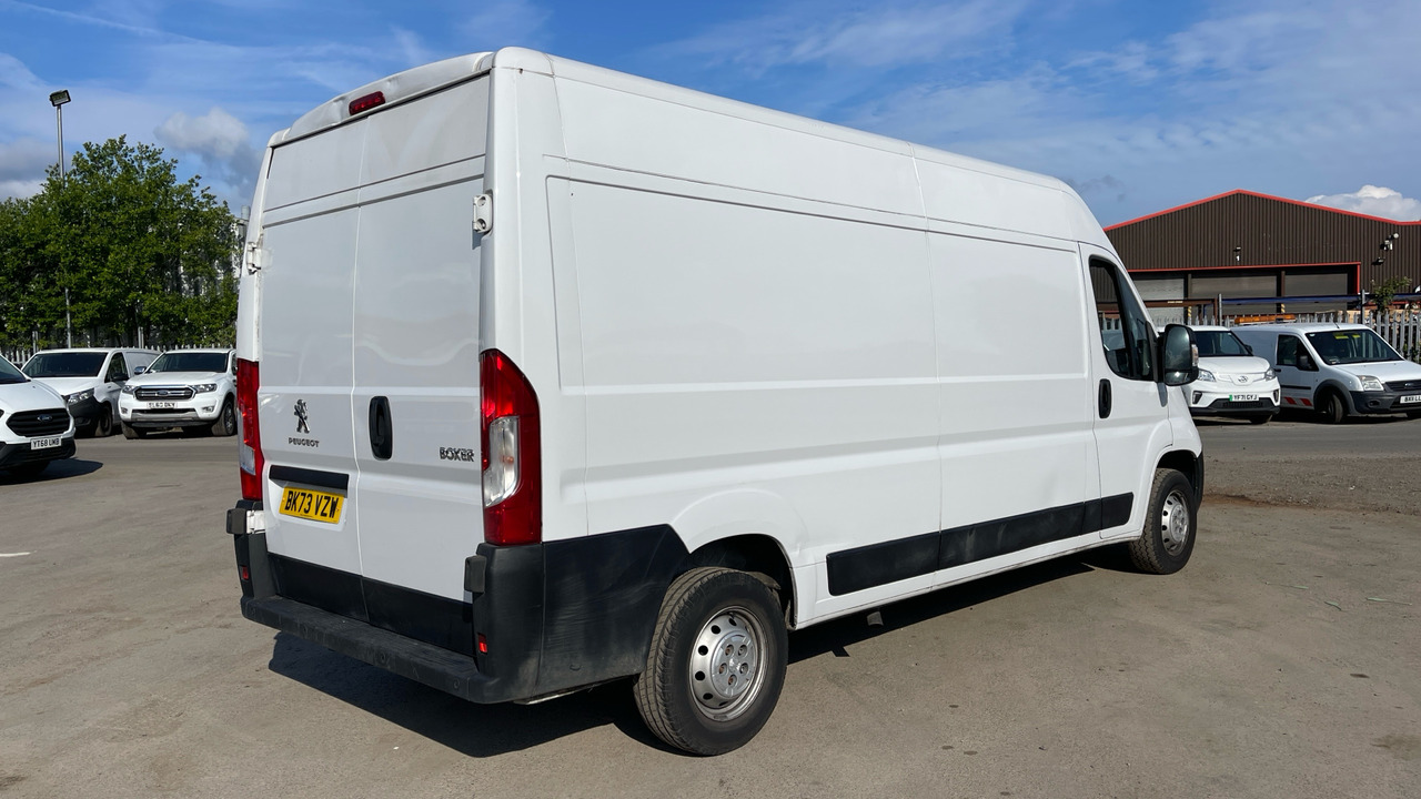 Peugeot Boxer 335 2.2 BLUEHDI PROFESSIONAL 140PS - Panel van: picture 4 Peugeot Boxer 335 2.2 BLUEHDI PROFESSIONAL 140PS - Panel van: picture 4