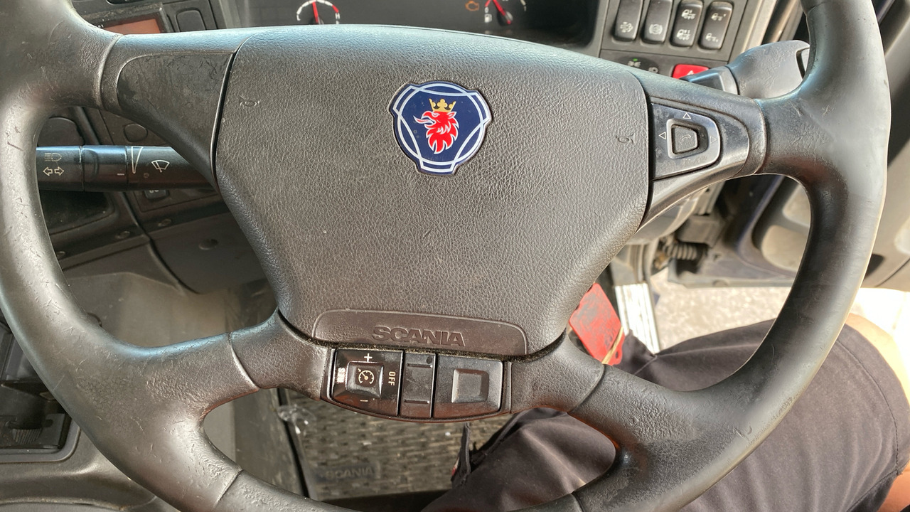 Autotransporter truck SCANIA P 410: picture 18