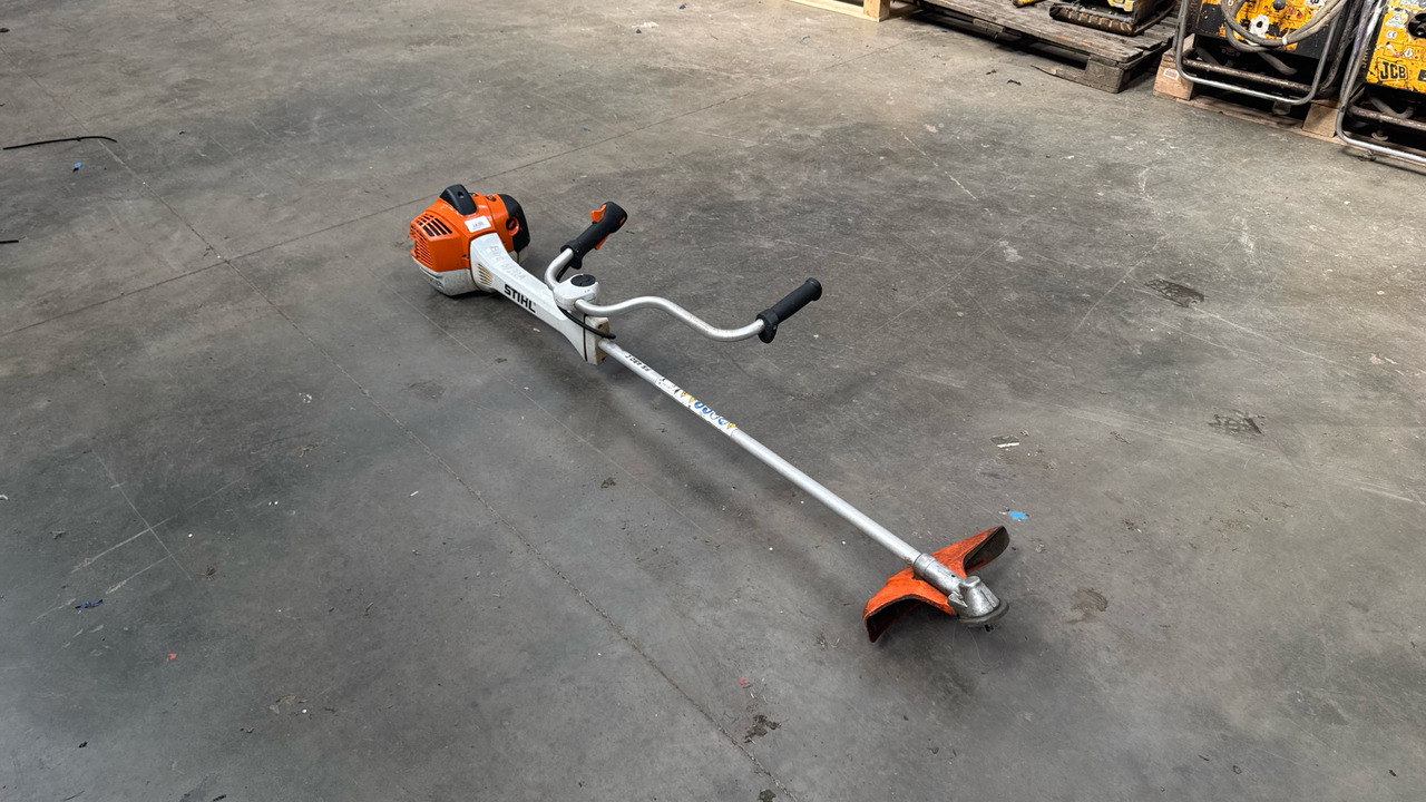 STIHL FS490C STRIMMER - Construction equipment: picture 4 STIHL FS490C STRIMMER - Construction equipment: picture 4