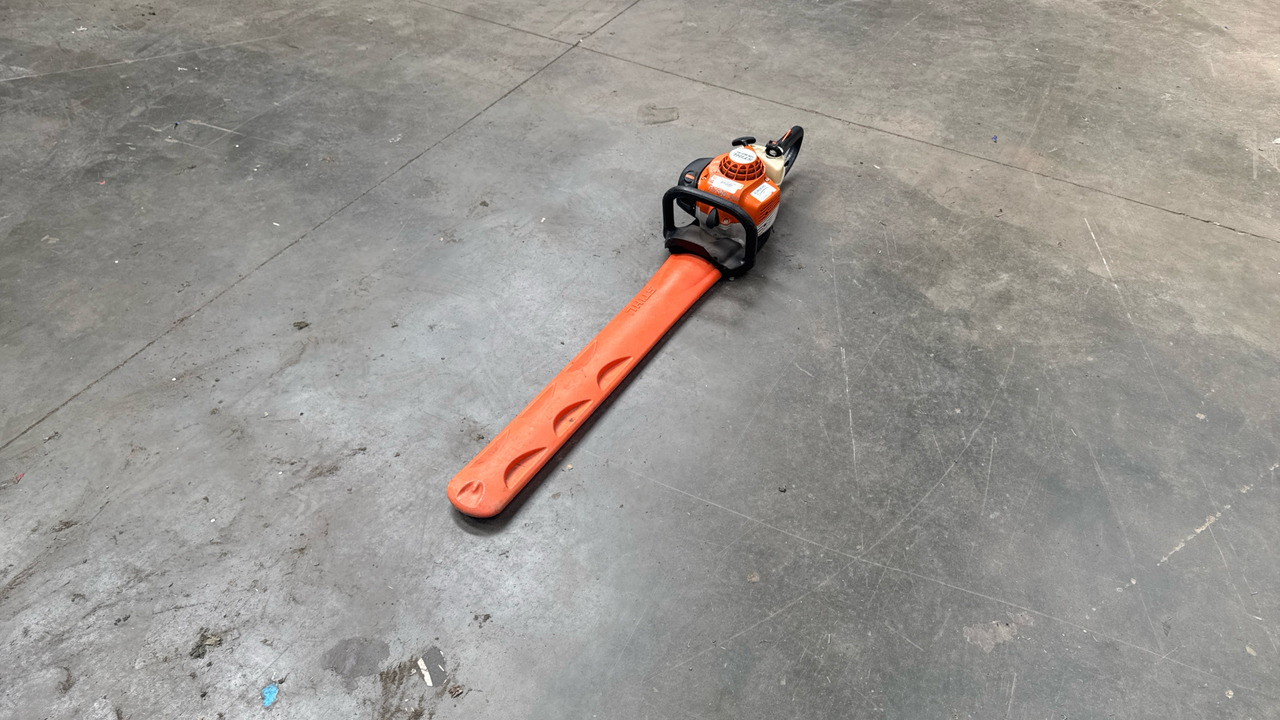 STIHL HS B2 RC HEDGE CUTTER - Construction equipment: picture 3 STIHL HS B2 RC HEDGE CUTTER - Construction equipment: picture 3
