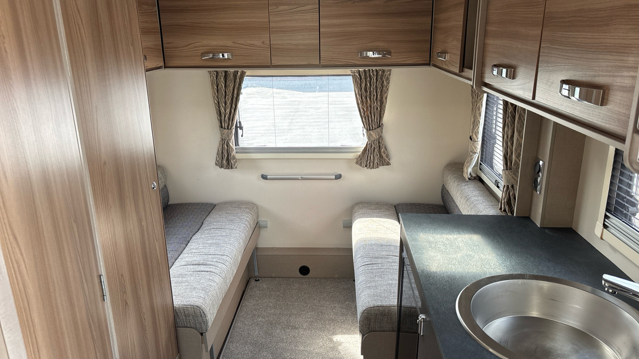 Alcove motorhome SWIFT EDGE 486 (FIAT DUCATO 3500KG): picture 16