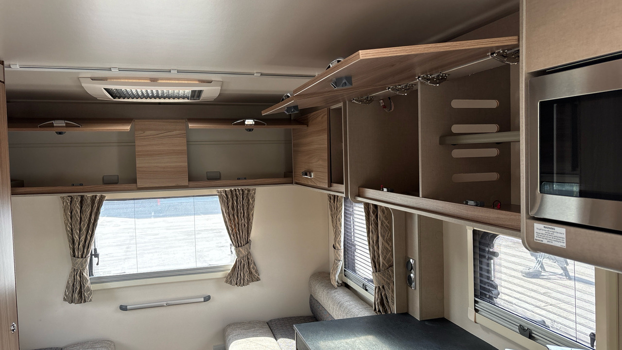 Alcove motorhome SWIFT EDGE 486 (FIAT DUCATO 3500KG): picture 18