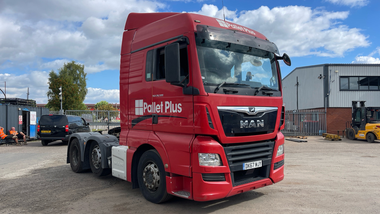 MAN TGS 26.500 - Tractor unit: picture 1 MAN TGS 26.500 - Tractor unit: picture 1