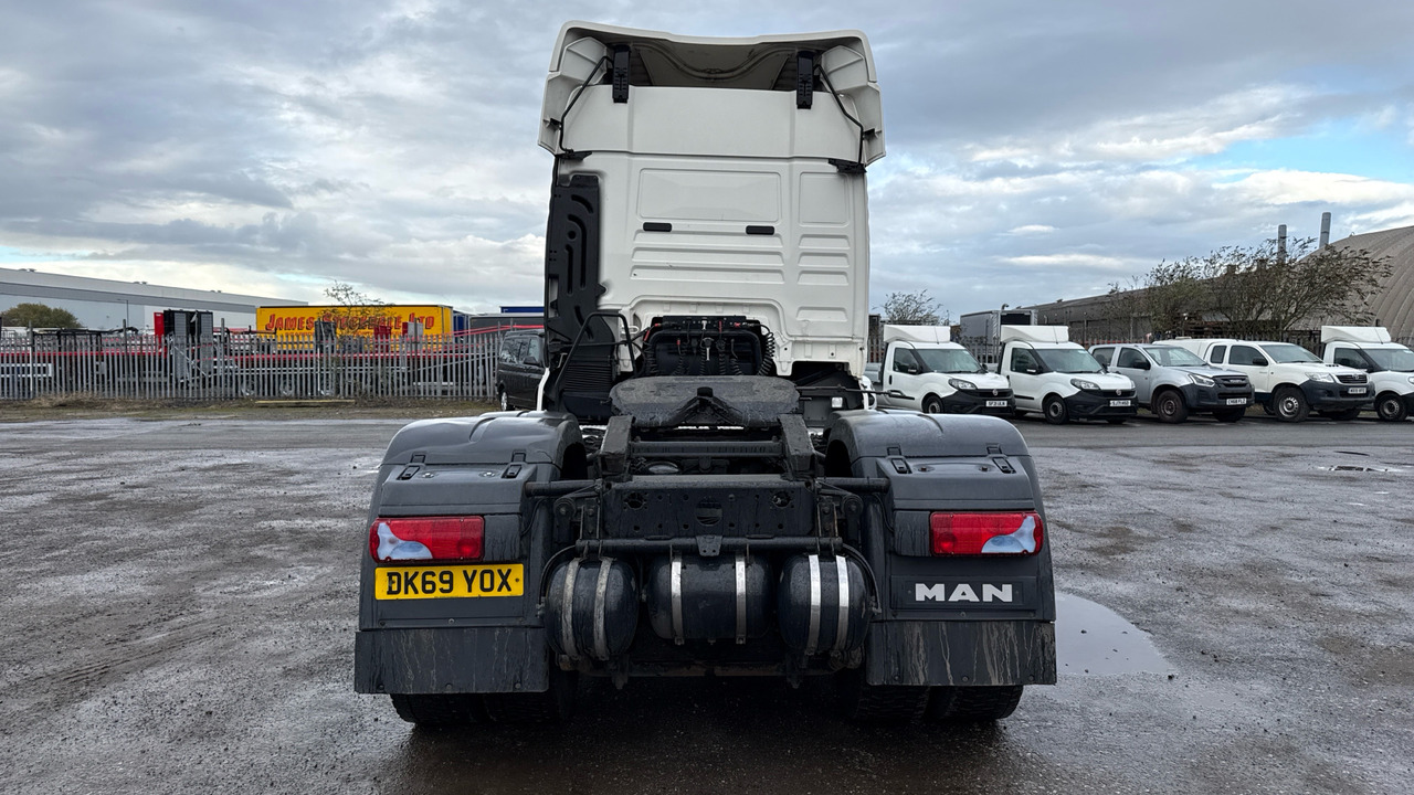 MAN TGX 26.460 - Tractor unit: picture 5 MAN TGX 26.460 - Tractor unit: picture 5