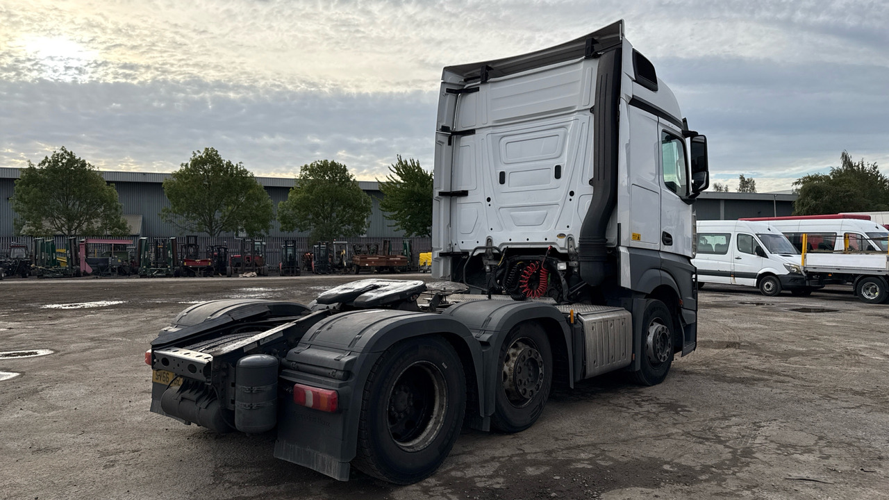 MERCEDES-BENZ ACTROS - Tractor unit: picture 4 MERCEDES-BENZ ACTROS - Tractor unit: picture 4