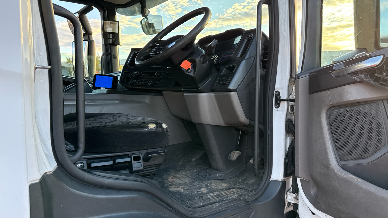 SCANIA P  410 - Tractor unit: picture 5 SCANIA P  410 - Tractor unit: picture 5