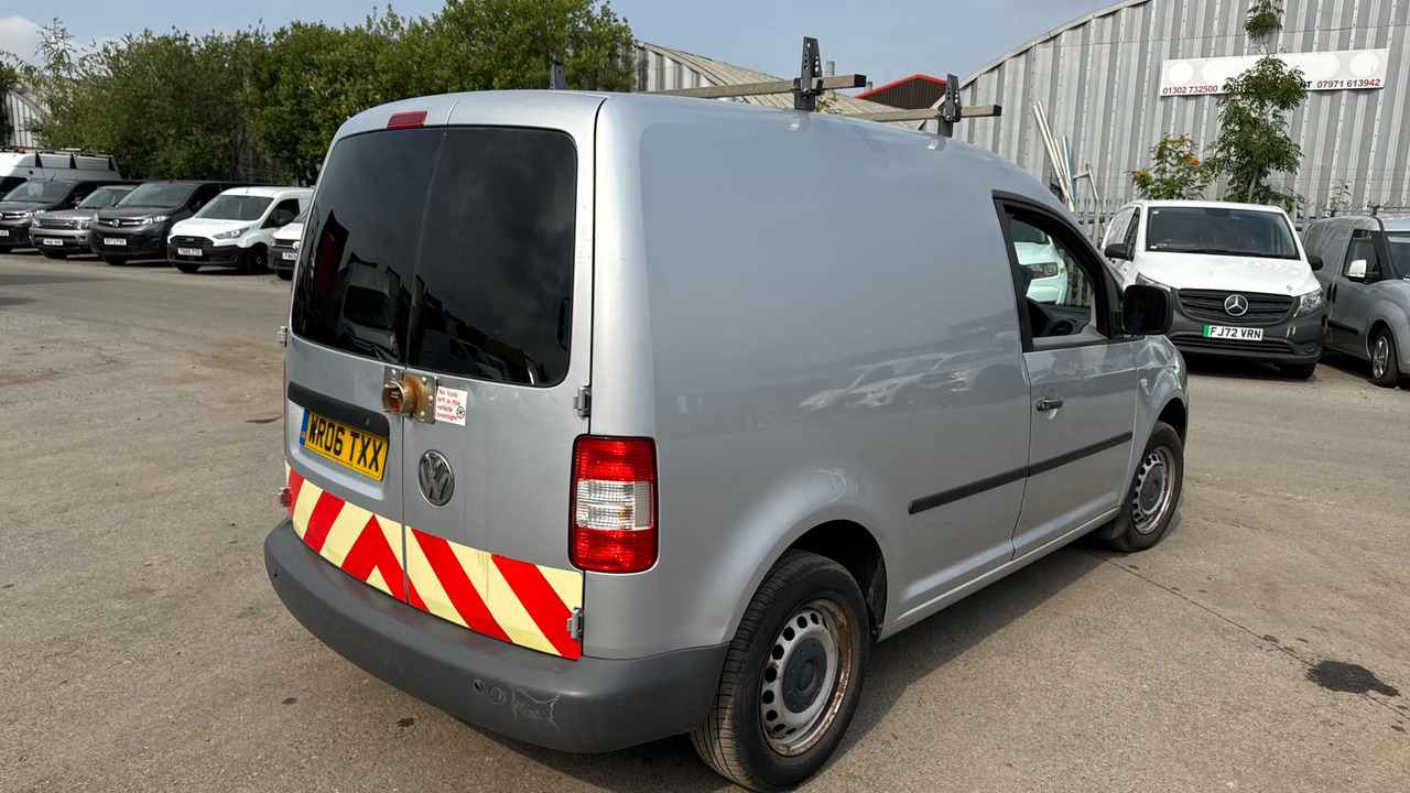 VOLKSWAGEN CADDY C20 1.9 TDI 104PS - Small van: picture 4 VOLKSWAGEN CADDY C20 1.9 TDI 104PS - Small van: picture 4