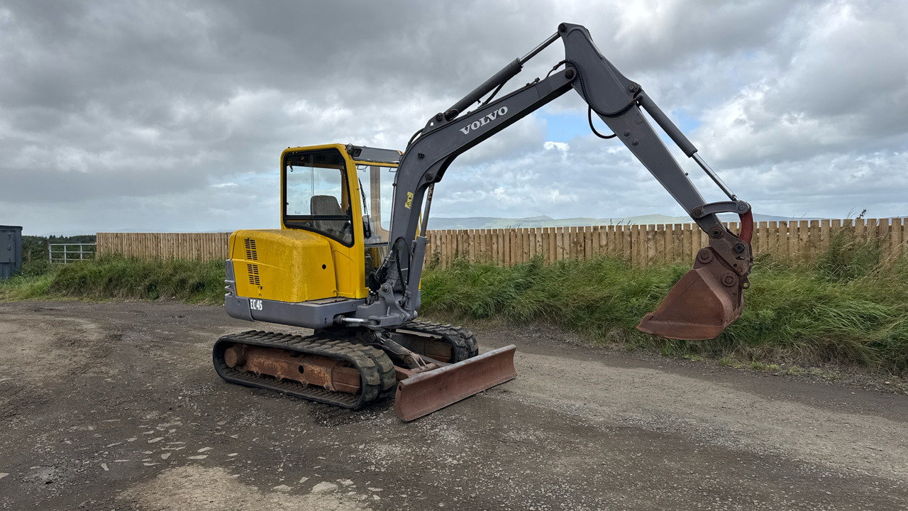 VOLVO EC45 - Construction equipment: picture 1 VOLVO EC45 - Construction equipment: picture 1
