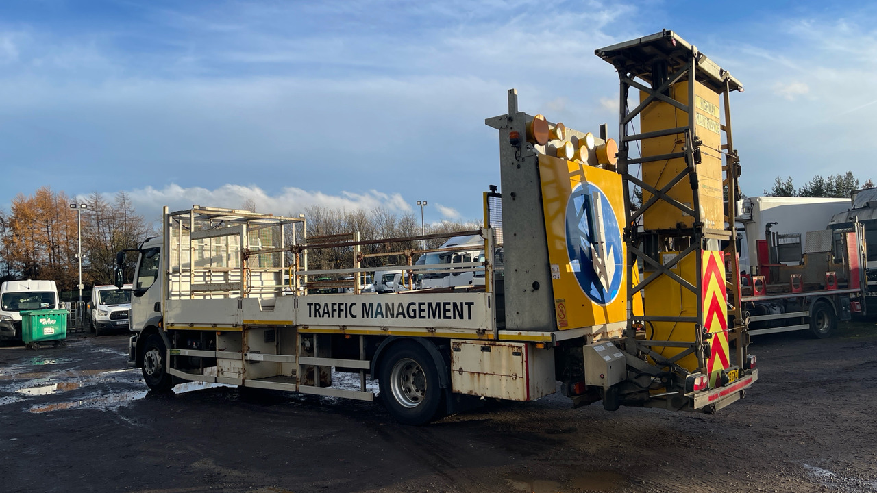 VOLVO FL 240 - Dropside/ Flatbed truck: picture 3 VOLVO FL 240 - Dropside/ Flatbed truck: picture 3