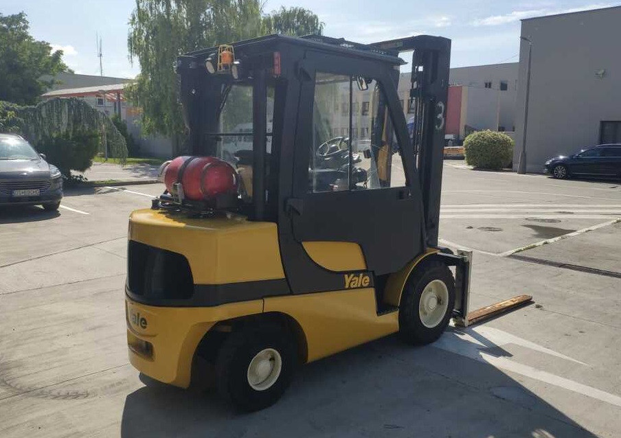 Yale GLP30VX - LPG forklift: picture 3 Yale GLP30VX - LPG forklift: picture 3