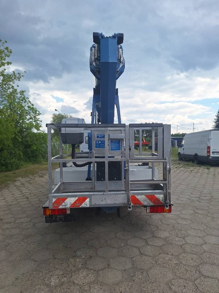 Mercedes-Benz Wumag WT 300 - Telescopic boom: picture 5 Mercedes-Benz Wumag WT 300 - Telescopic boom: picture 5