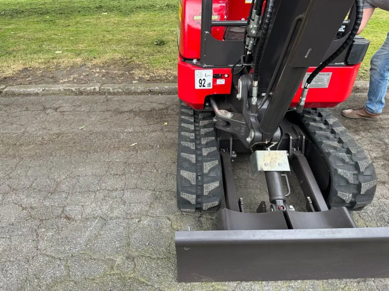 Rhino Rhinoceros XN18 - Mini excavator: picture 4 Rhino Rhinoceros XN18 - Mini excavator: picture 4