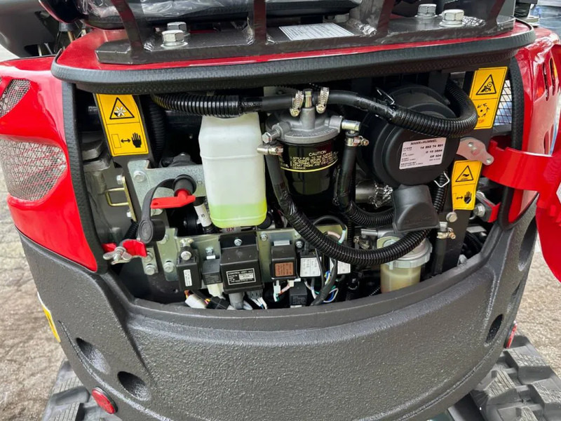 Rhino Rhinoceros XN18 - Mini excavator: picture 3 Rhino Rhinoceros XN18 - Mini excavator: picture 3