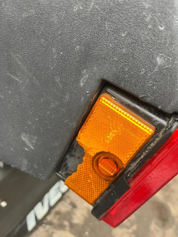 IVECO Stralis 450 Kotflügel vorne links 41299389 / 41299388 - Fender for Truck: picture 4 IVECO Stralis 450 Kotflügel vorne links 41299389 / 41299388 - Fender for Truck: picture 4