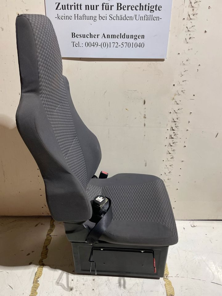 MAN TGL/TGA/TGM EURO 3/4 Beifahrersitz - Seat for Truck: picture 2 MAN TGL/TGA/TGM EURO 3/4 Beifahrersitz - Seat for Truck: picture 2