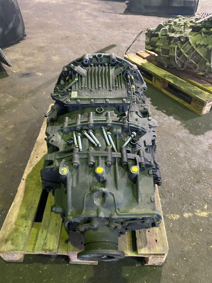 MAN TGX, TGS Getriebe ZF ASTRONIC 12 AS 2130 TD, 81.32004-6257 - Gearbox for Truck: picture 5 MAN TGX, TGS Getriebe ZF ASTRONIC 12 AS 2130 TD, 81.32004-6257 - Gearbox for Truck: picture 5