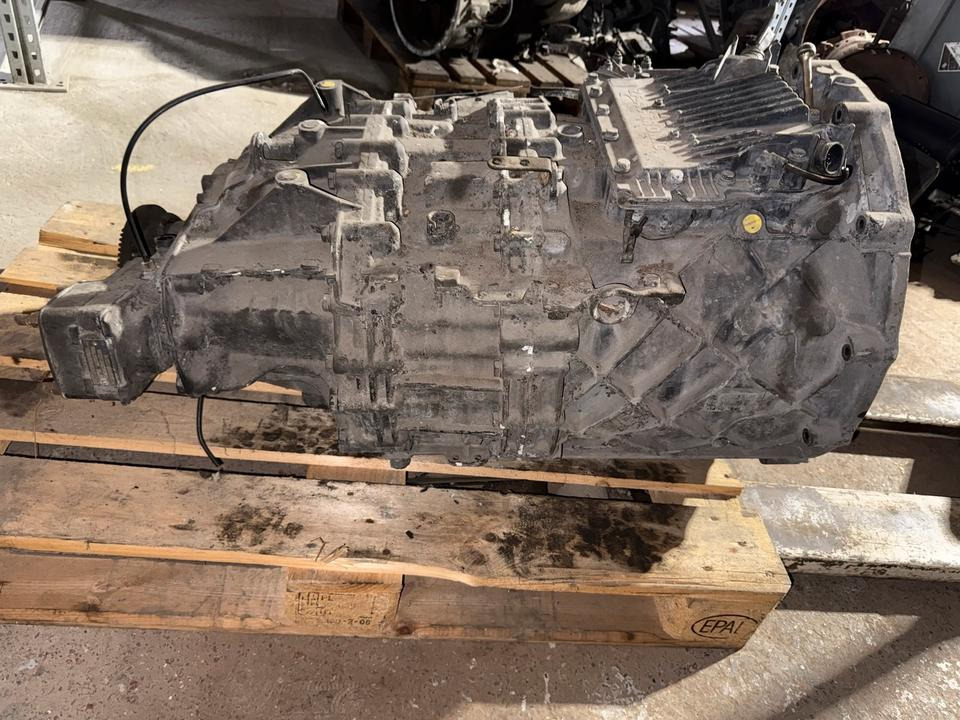 MAN ZF ASTRONIC 12 AS 2130 TD Getriebe + Nebenantrieb - Gearbox for Truck: picture 3 MAN ZF ASTRONIC 12 AS 2130 TD Getriebe + Nebenantrieb - Gearbox for Truck: picture 3